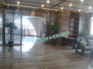 成都植物出租公司出租的植物发财树价格是多少？